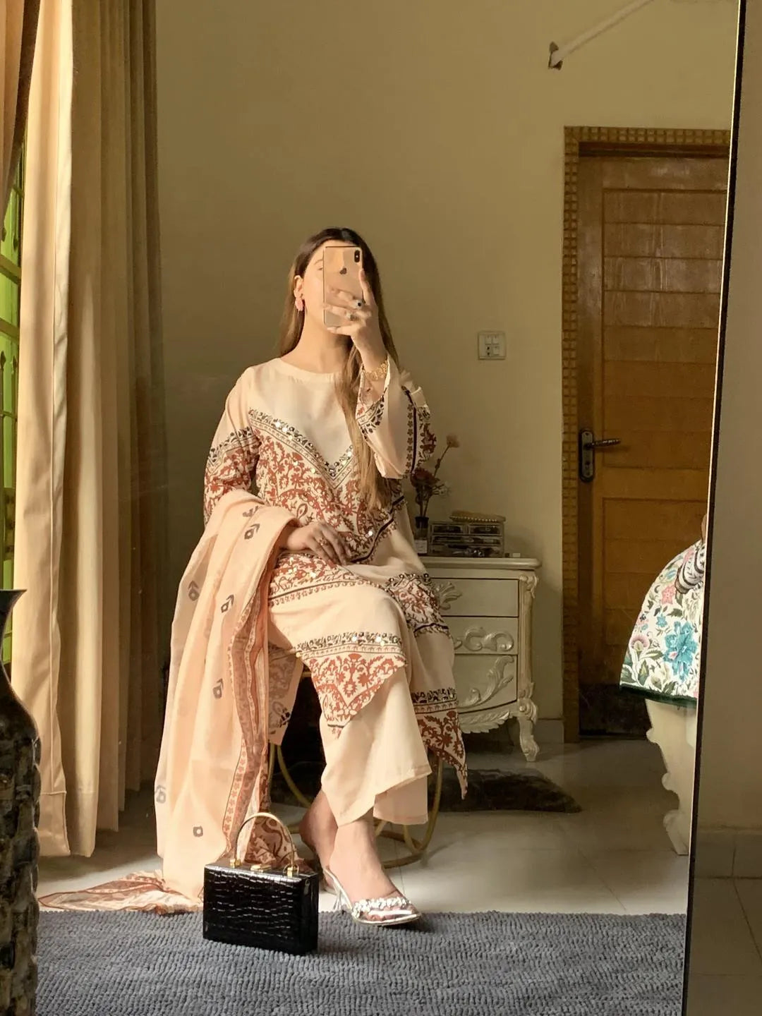 3 Pcs Women's Stitched Arabic Lawn Printed Suit (Karishma)
