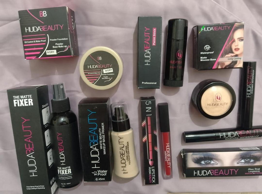 9 in 1 Professional Makeup Essentials Deal